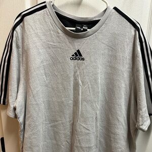 Adidas men's sports tee size XL/ NWOT